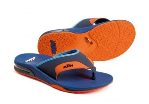 BEACH SANDALS