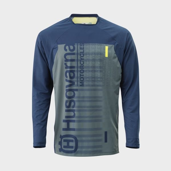 AUTHENTIC JERSEY