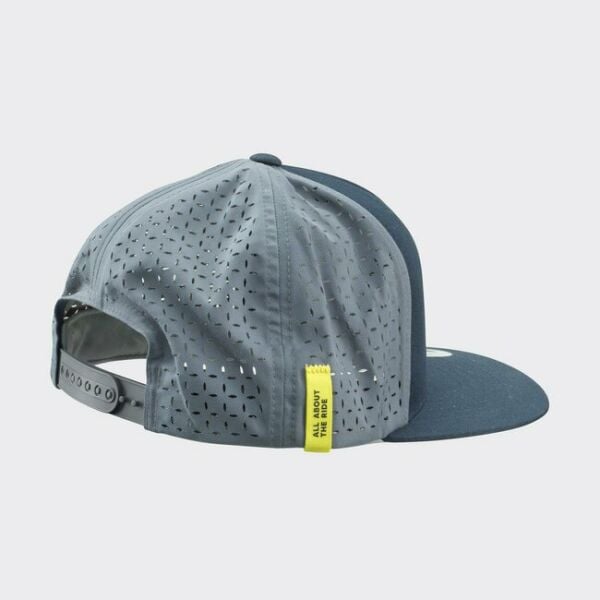 AUTHENTIC FLAT CAP
