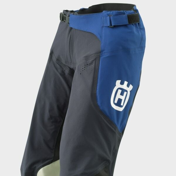 RAILED PANTS